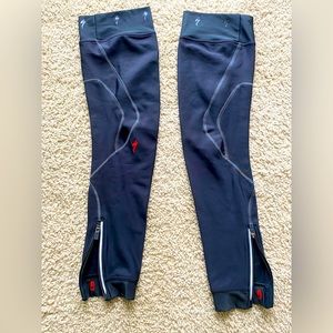 Cycling leg sleeves